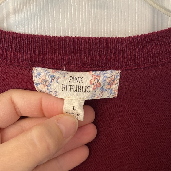 Pink Republic Women’s Sweater - Picture 4 of 5